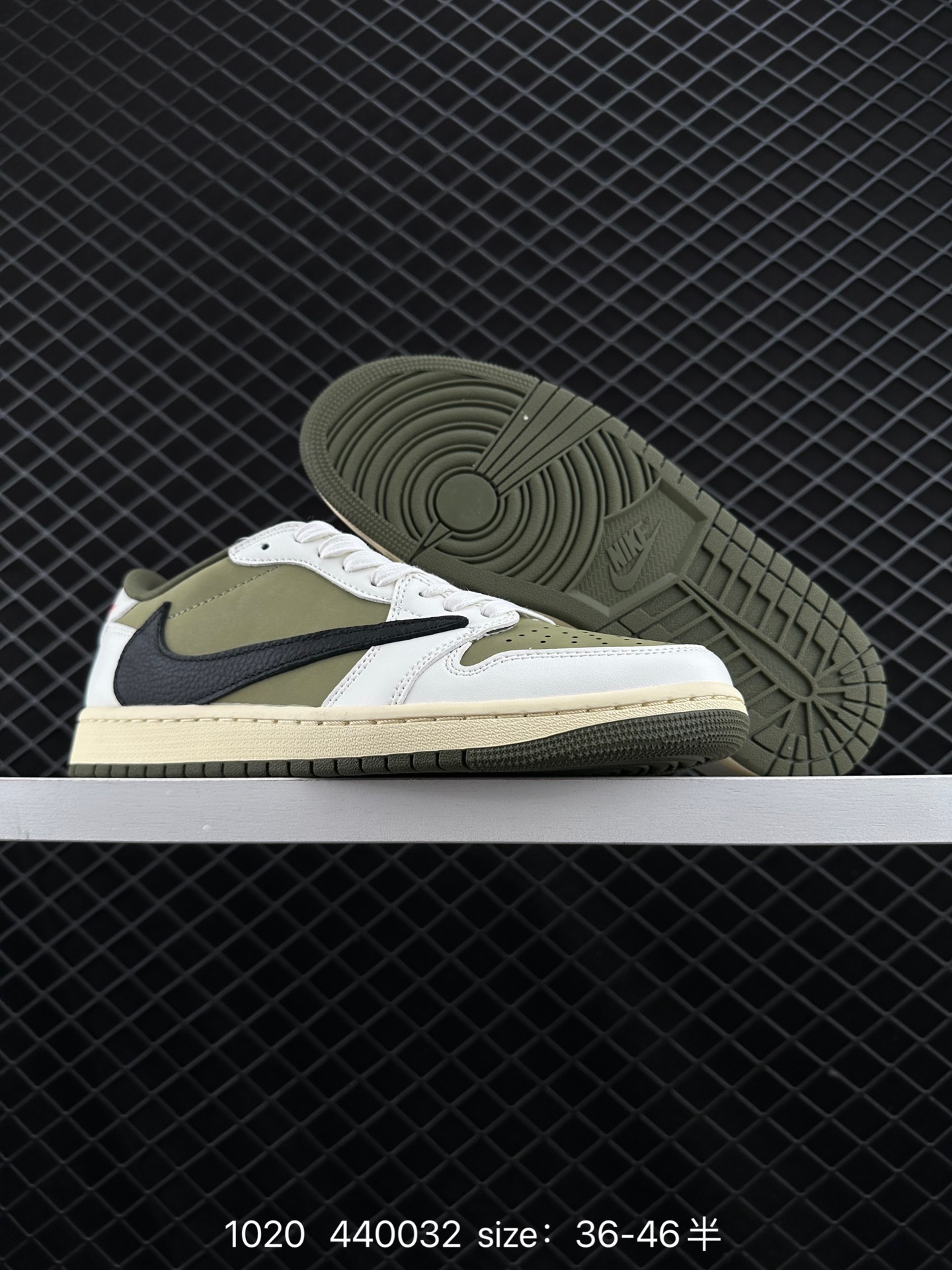 Travis Scott x Air Jordan 1 ” Reverse Mocha “